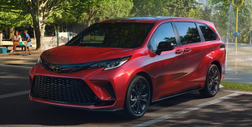 toyota-2025-sienna-xse-ruby-flare-pearl-l