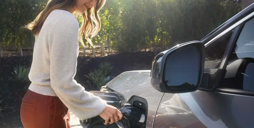 toyota-2025-bz4x-plug-in-charging-l