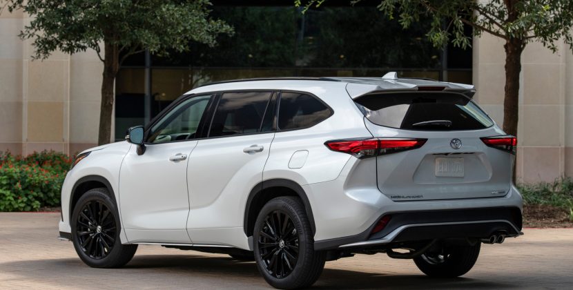 toyota-2025-highlander-xse-wind-chill-pearl-l