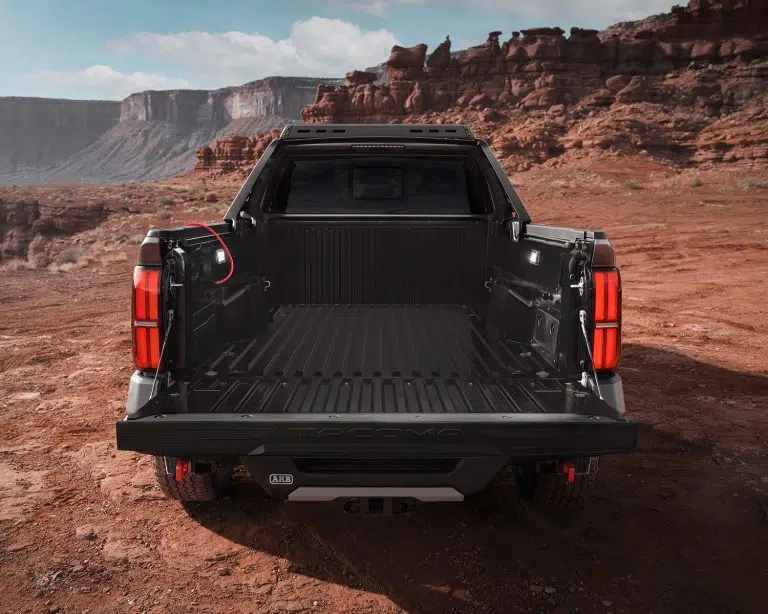 toyota-2025-tacoma-trailhunter-oxide-bronze-truck-bed-l
